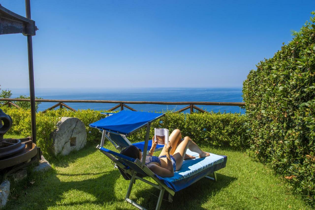 Villa Il Frantoio And Lilmar Праяно Екстериор снимка